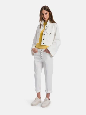 Jeans Koons loose in bull stretch